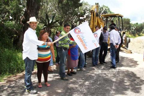 Da inicio Orlando Santacruz a obras en comunidades imagen 6