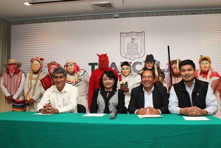 Presentan Carnaval de los Viejitos de Nativitas imagen 1