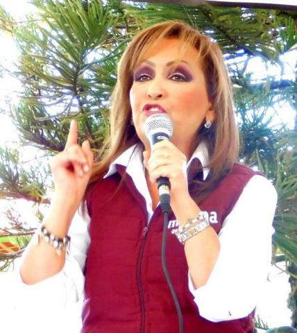 Lorena Cuéllar pide licencia y va por el distrito III