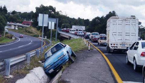 Múltiples accidentes dejan un muerto y pérdidas materiales imagen 2