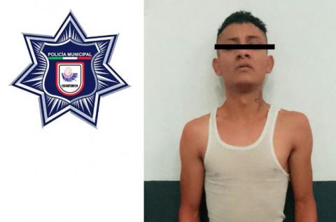 Detienen a un hombre que intentaba robar un vehículo en Chiautempan
