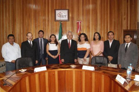 Se reúne Consejo del INE con integrantes del Consejo General del IET