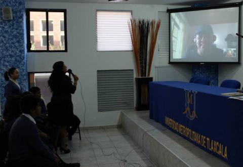 A través de Videoconferencia Internacional establecen alumnos del IMM intercambio cultural con escritor cubano imagen 2