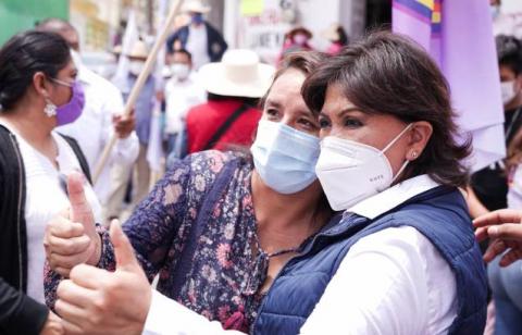 Anabell Ávalos dialoga con vecinos y trabajadores de El Carmen Tequexquitla imagen 1