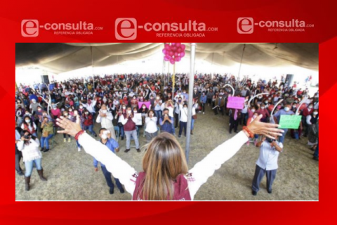 Lorena Cuéllar recibe respaldo masivo en San Pablo del Monte