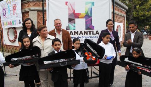 Entrega Smdif Huamantla instrumentos a orquesta infantil imagen 4