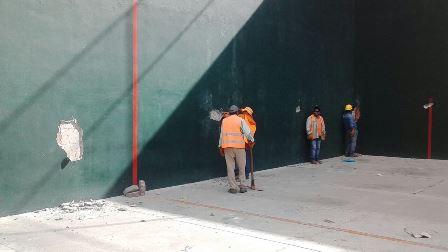 Cuida Ayuntamiento integridad de preescolares en demolición de barda imagen 1