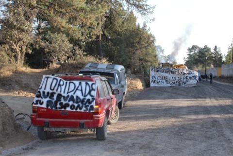 Bloquean en bulevar de Ciudad Judicial por demanda de drenaje imagen 3