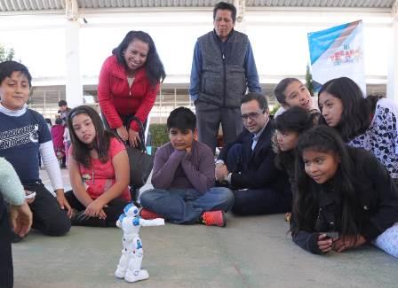 Supervisan actividades de “Mi Verano en la Escuela”