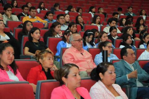 Presenta Ciencias de la Educación UATx su colección “Rutas Educativas Transdiciplinarias” imagen 4