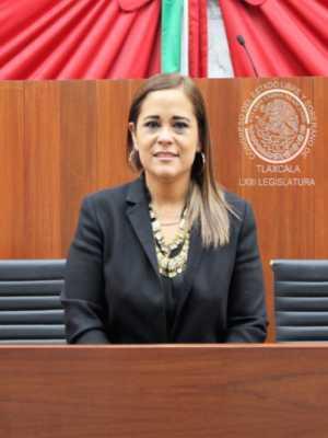 Diputada exige menos discurso y más acciones