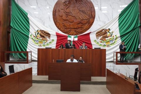 Pide diputado del PT destituir a comisionados del IAIP