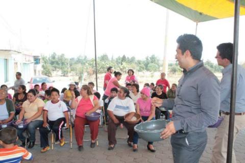 Festeja Bladimir Zainos a las mamás en su día imagen 4