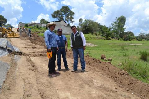 Alcalde supervisa trabajos de ampliación de red de agua potable imagen 1