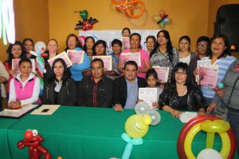 Clausuró alcalde de Apetatitlán curso de globoflexia imagen 1