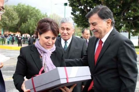Informe de Mariano sólo para “cuates” imagen 13