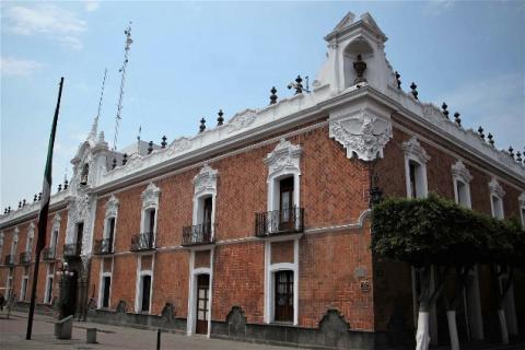 Logran sindicalizados de salud cambios de funcionarios en el gobierno