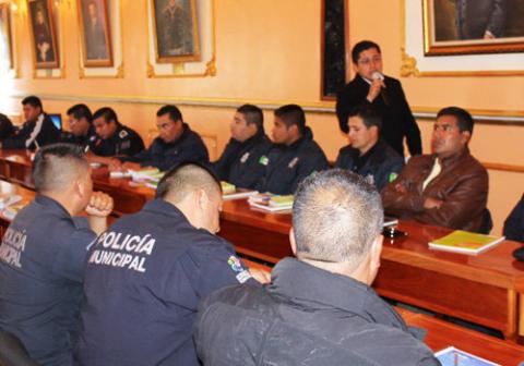 Dan en Huamantla curso para la coordinación operativa de policías