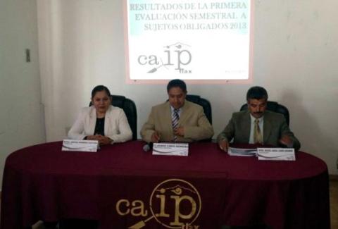 Salarios insuficientes en la CAIPTLAX