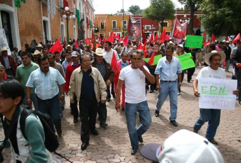 Se manifiestan petistas contra anulación de elección en Atlangatepec