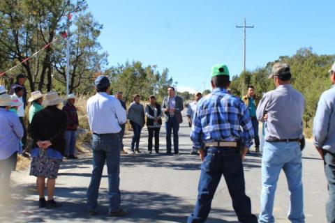 Pobladores de la Constancia ahora cuentan con calles màs iluminadas: alcalde imagen 3