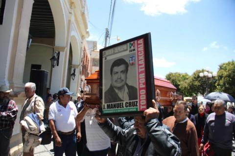 Realizan Homenaje póstumo a ex Alcalde de Calpulalpan imagen 3