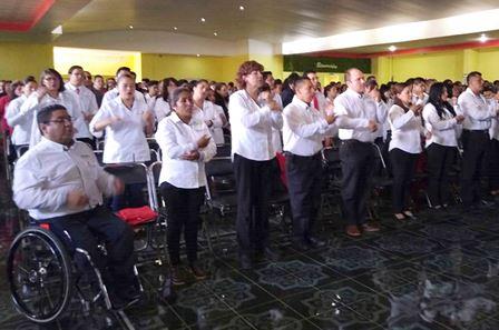 Capacitan a personal del ITPCD en lengua de señas
