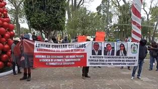Estudiantes del ITAT protesta para exigir que corran a su director