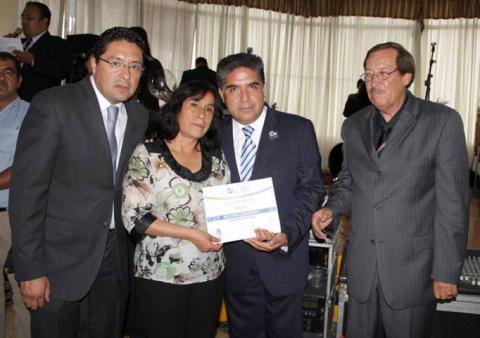 Ayuntamiento de Calpulalpan festeja a los Maestros en su día imagen 12