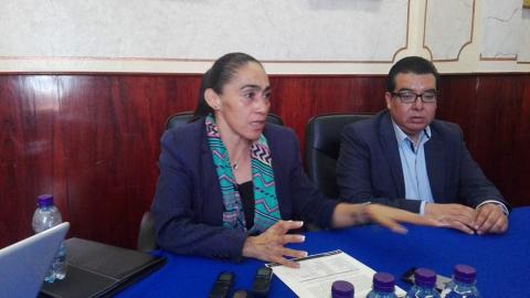 Detienen y mandan a la cárcel a ex tesorera de Adolfo Escobar