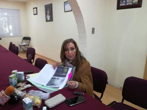 Lorena pide se revisen desayunos para estudiantes