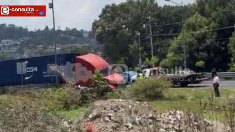 Persecución termina con un detenido tras robo de tráiler en Zacatelco