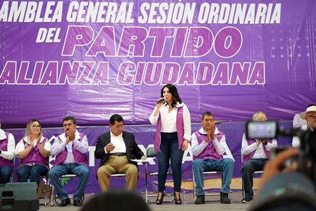 Ratifican a Héctor Ortiz y Alejandra Ramírez como dirigentes del PAC imagen 2