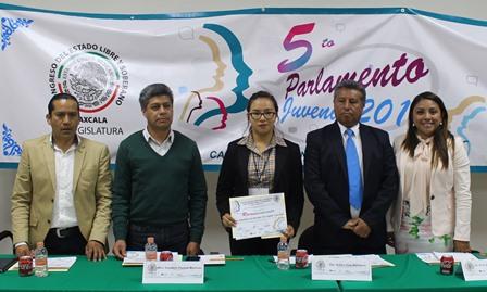Inicia proceso para elegir al Parlamento Juvenil 2016