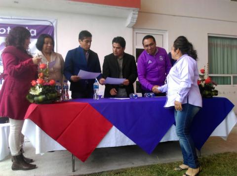 Toman protesta integrantes del Comité Municipal del PES en Ixtenco imagen 1