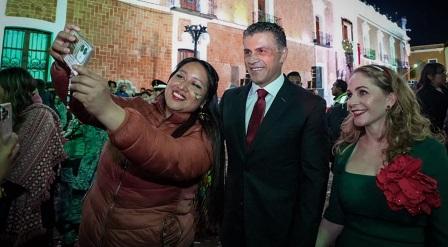 Comparte alcalde Alfonso Sánchez una mágica noche de fiesta patria