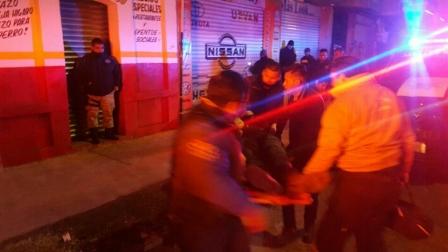 Recibe joven puñalada en sus genitales y se reporta grave
