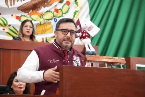 Develan letras en el muro de honor del Congreso con la leyenda “Instituto Politécnico Nacional” imagen 2