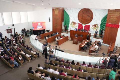 Develan letras en el muro de honor del Congreso con la leyenda “Instituto Politécnico Nacional” imagen 5