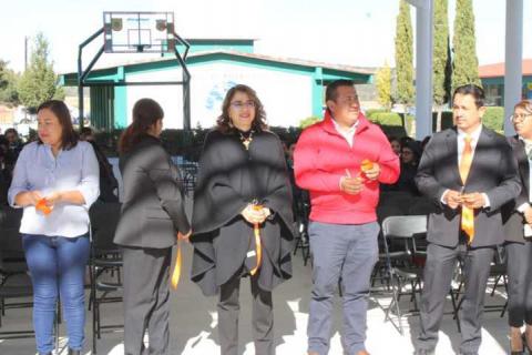 Inaugura Ayuntamiento de Atlangatepec techumbre en el EMSaD 07 Jesús Horacio Cano Ríos imagen 9